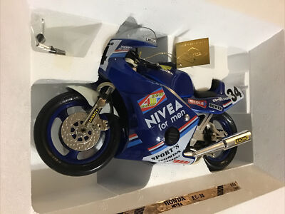 RARE Guiloy HONDA NIVEA RC-30 VFR750R Racing 1/10 Scale Motorcycle