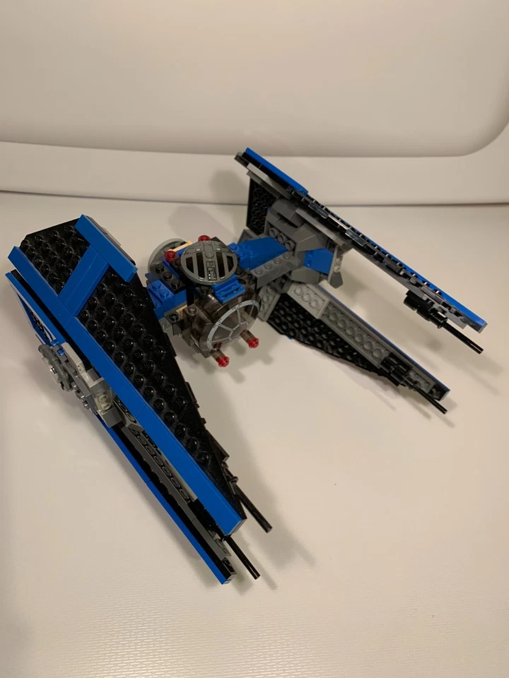 Pre-Owned Star Wars Lego VI Package - 6210 Jabba's Place, 6206, and 6208 sets - Image 2 of 4