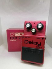 Pedal analógico de retardo BOSS DM-2 MN3005 BBD chip versión temprana Japón con caja original