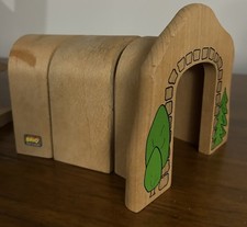 Brio Wooden Train 3 Piece Adjustable Tunnel Thomas Tank Engine Compatible.