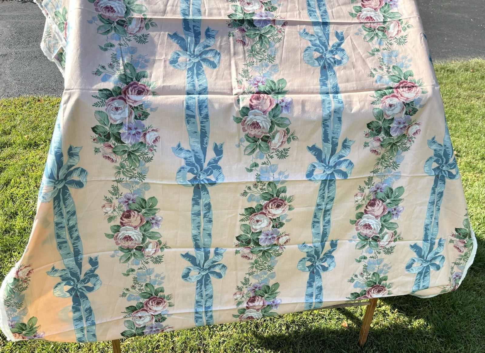 Vtg Mario Buatta Chintz Peach Apricot Fabric Floral Blue Ribbon Bow By The Yard