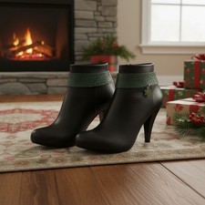 Women 2PCS Boot Chain Bracelets Green Band Shoe Christmas Snowflake Charm PAIR