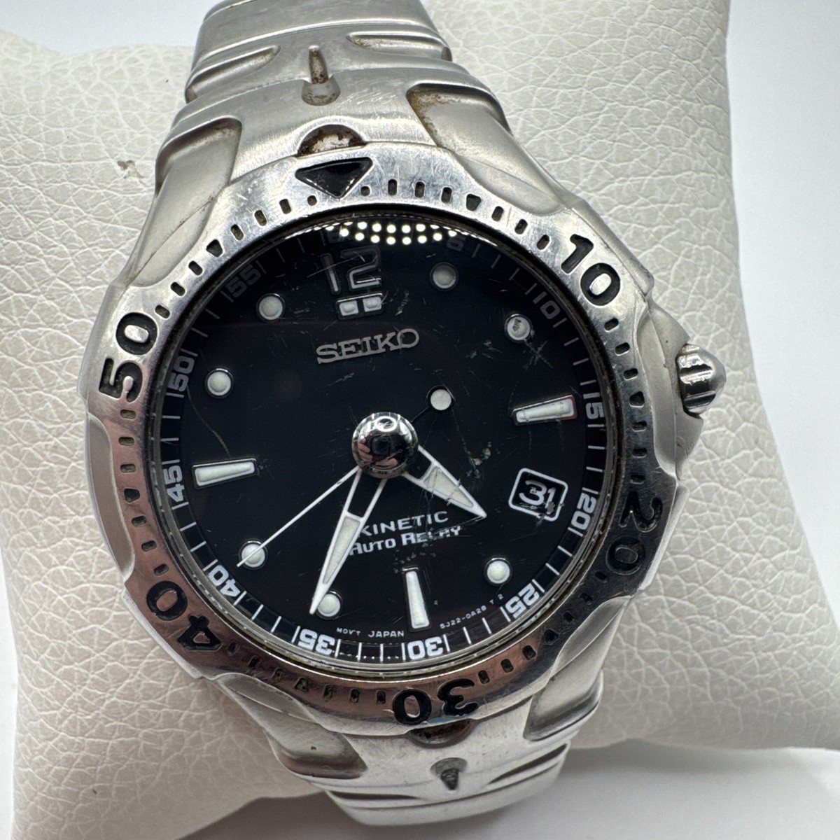 Seiko Kinetic Auto Relay Men's Black Dial Date Quartz Watch 39mm