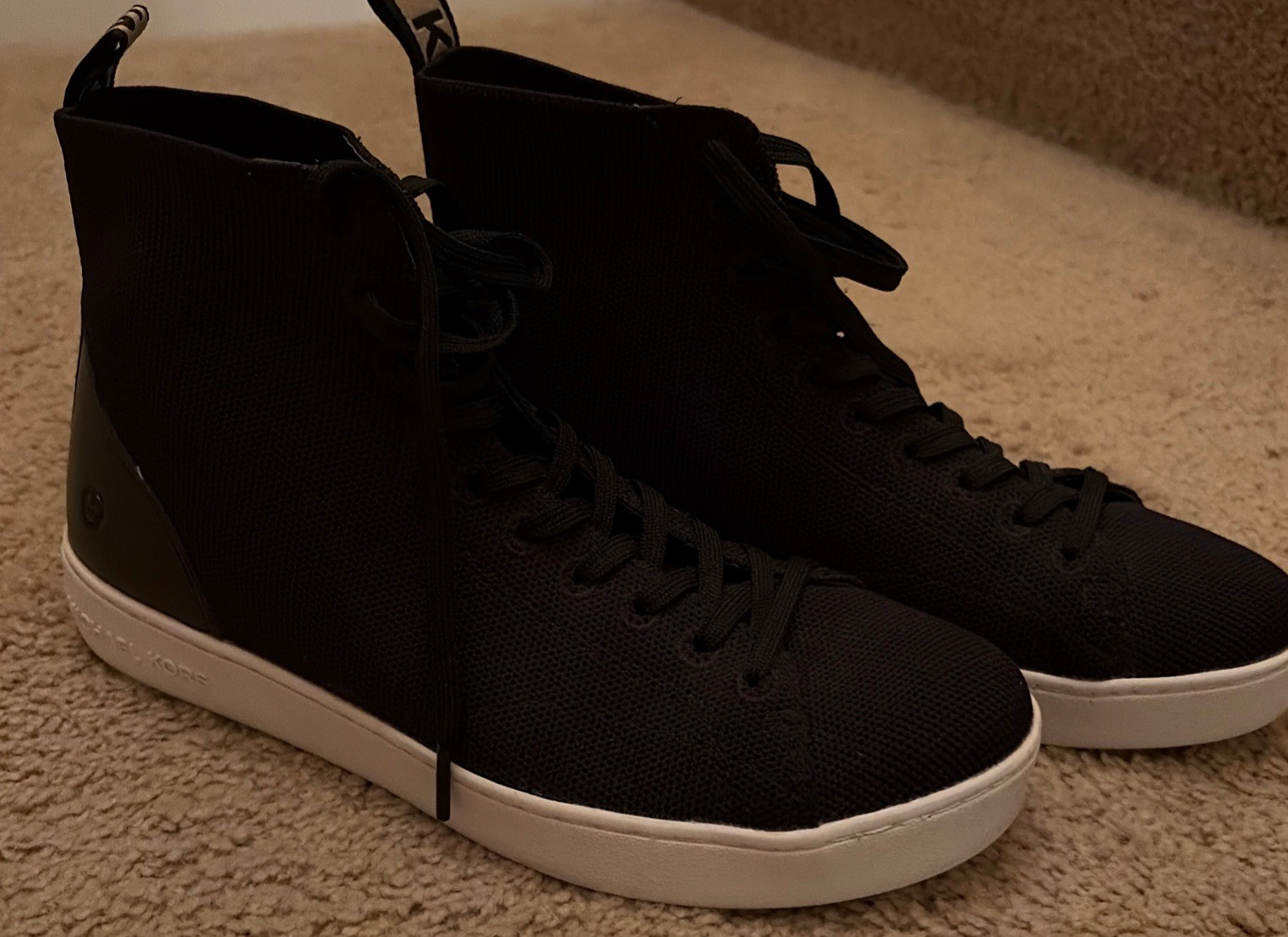 Michael Kors Women&rsquo;s Edie Knit High Top Sneaker size 8 EUC