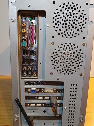 Gigabyte 8ANXP-D Win XP Retro Vintage PC 3.80GHz P4 3GB RAM 320GB HDD - Picture 6 of 15