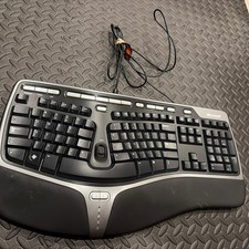 Microsoft Natural Ergonomic Keyboard 4000 v1....