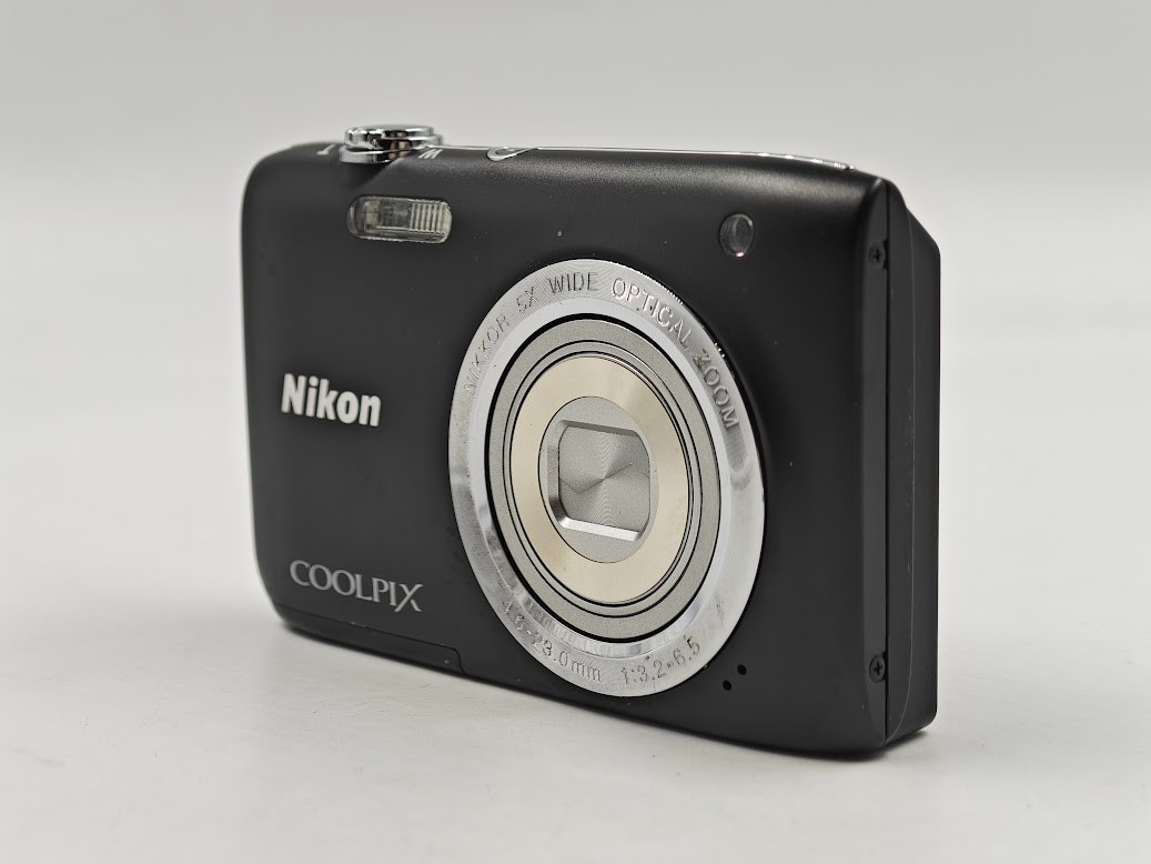 Nikon Digital Camera Coolpix S2800 20.1MP Black Charger Memory