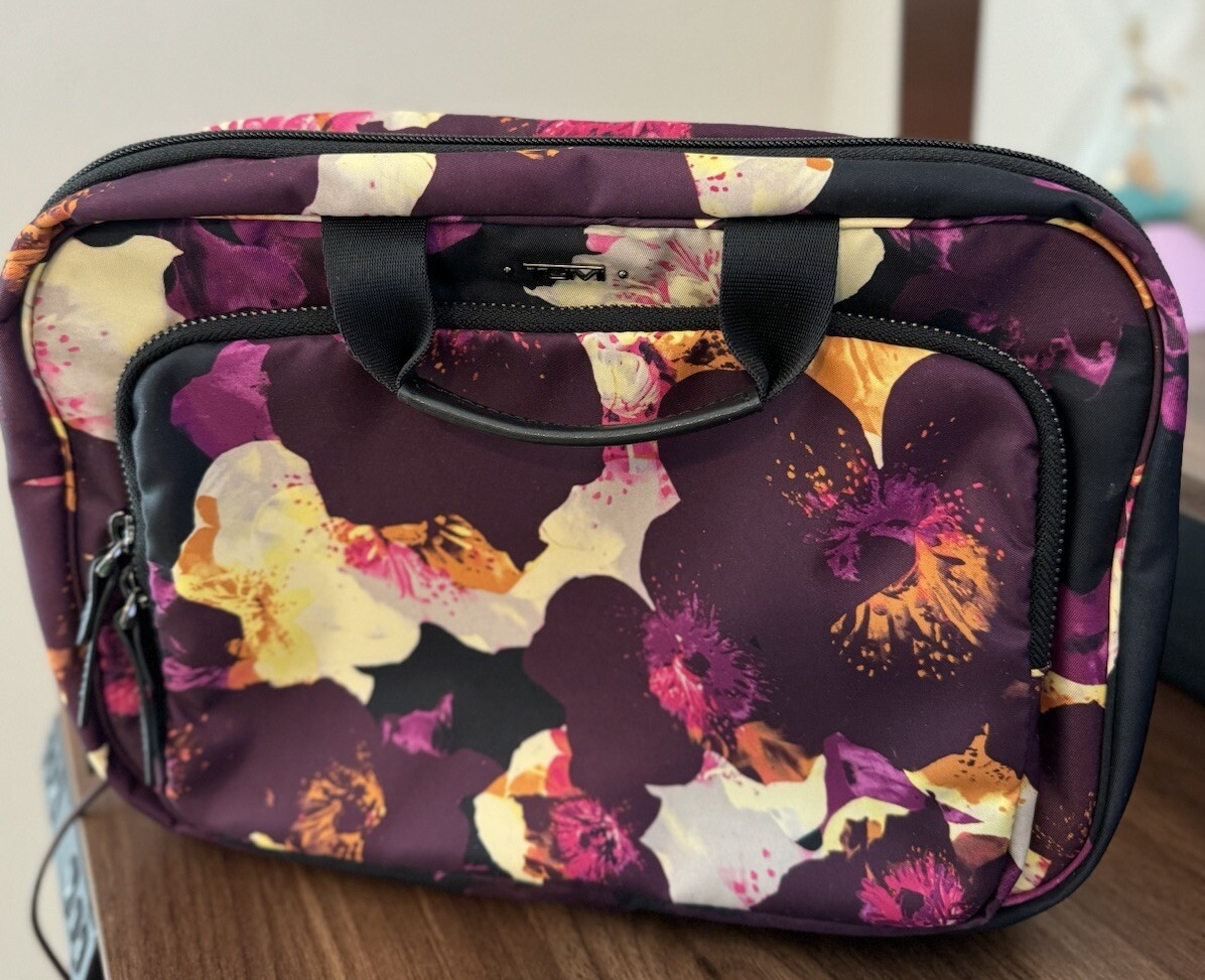 TUMI Voyageur Travel Toiletry Cosmetic HANGING Bag eBay