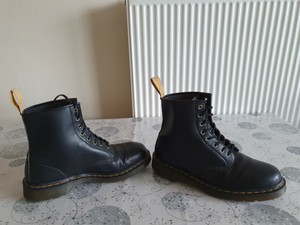 air wear doc martens