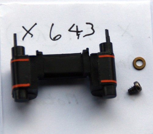 Genuine Hornby Spare Part X 643 Cylinder Block for Britannia Class (R) - Picture 2 of 3