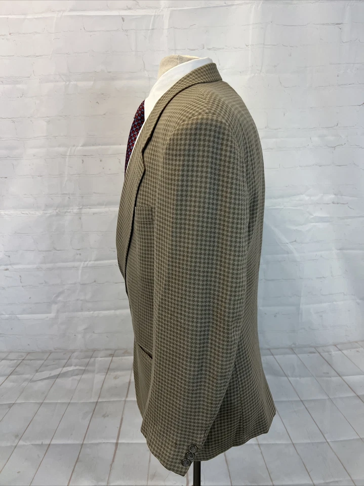 Blazer de lana a cuadros verde oliva beige Tallia para hombre 42S $695 Foto 4 de 4