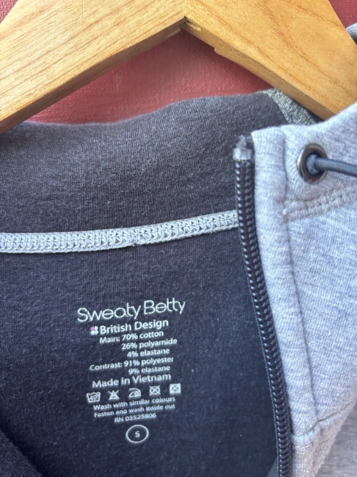sweaty-betty zip front workout jacket