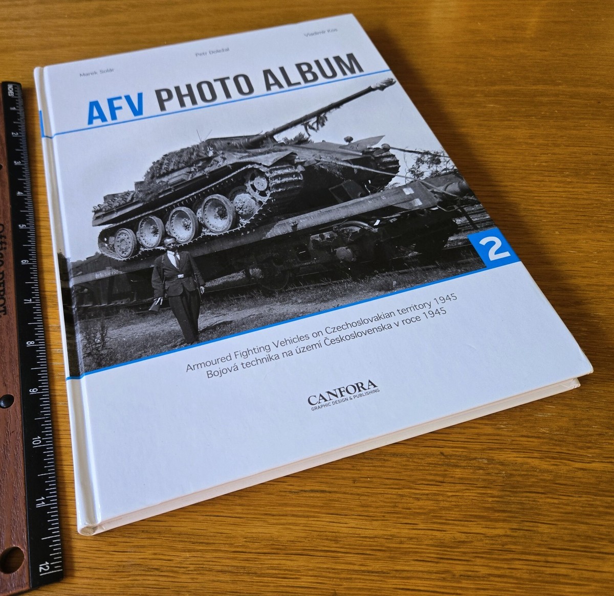 趣味 AFV Photo Album : Armoured Fighting AFV Photo Album: Vol. 2: Armoured Fighting Vehicles on