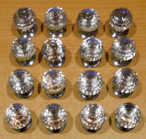 16 x CLEAR CRYSTAL DIAMOND GLASS DOOR KNOBS CUPBOARD DRAWER FURNITURE CABINET - 第 1/3 張圖片