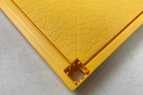 Vintage 70's Barbie A Frame Dream House TOP Floor Piece Replacement Yellow - Picture 4 of 8