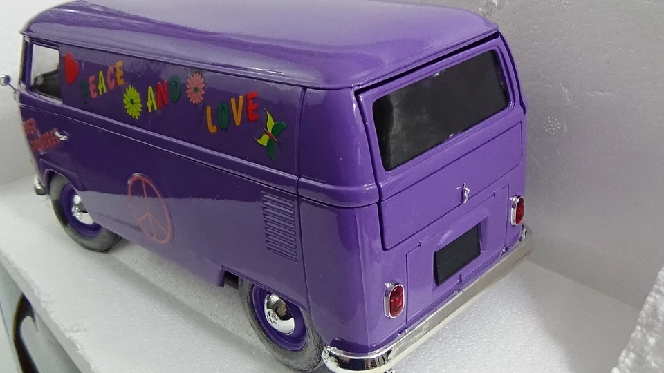 Prestige Solido 1966 VW Combi Flower Power Van 1/19 Scale Die Cast - Image 4 of 4