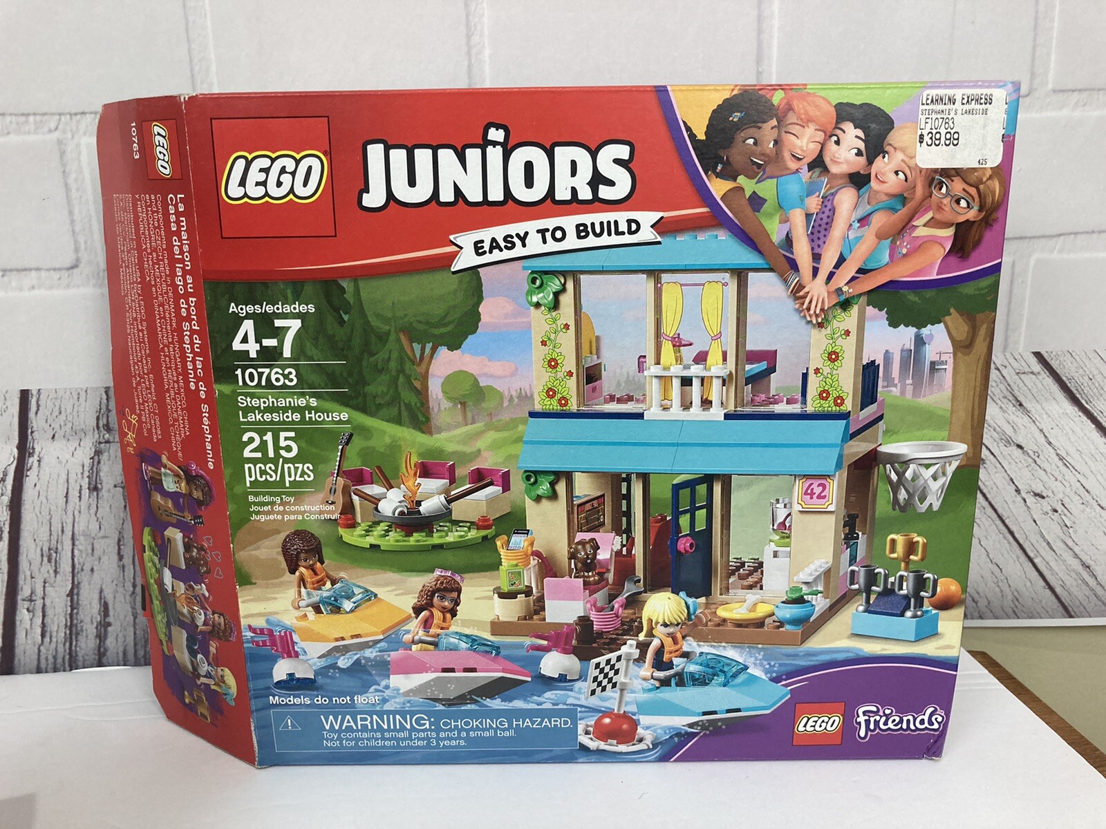lego juniors stephanie's lakeside house 10763