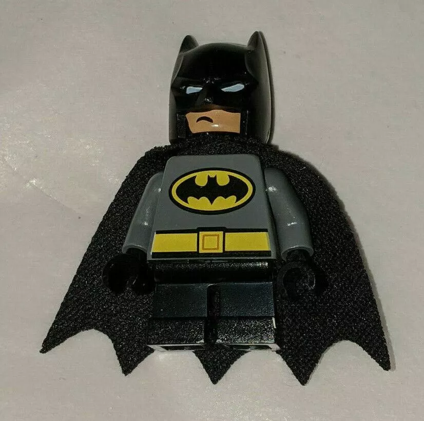Fixing the LEGO Batman 1989 Minifigures