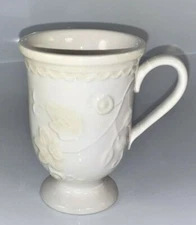 Lenox Linen Closet Floral Wreath Mug