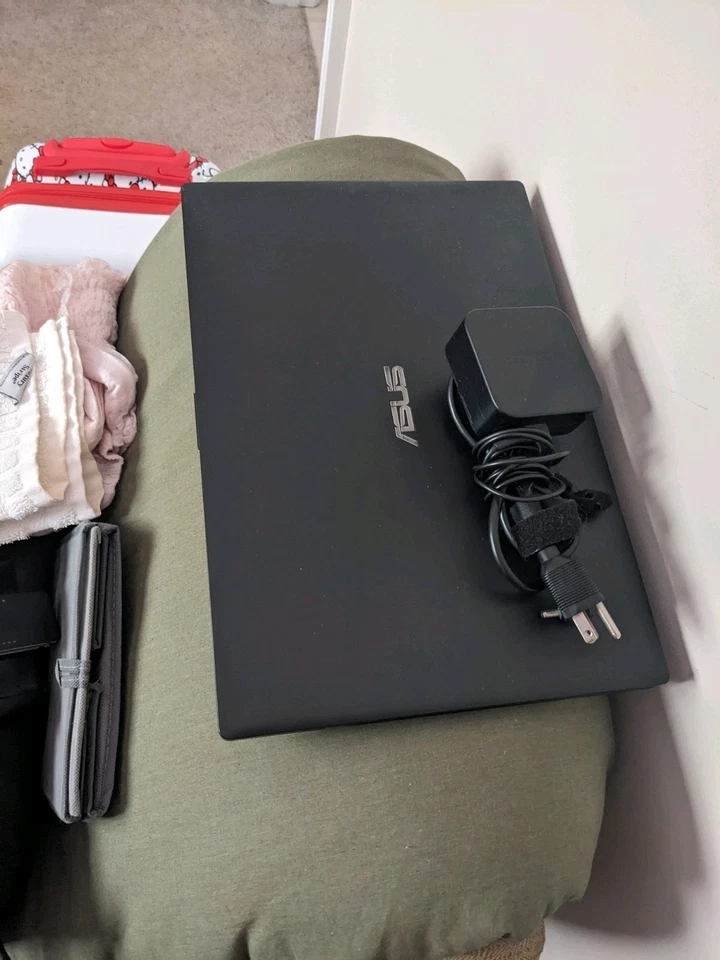 Portátil ASUS P2520LA-XH52 USADO 15.6" I5-5200U@2.2GHZ, Win 7 Foto 2 de 4