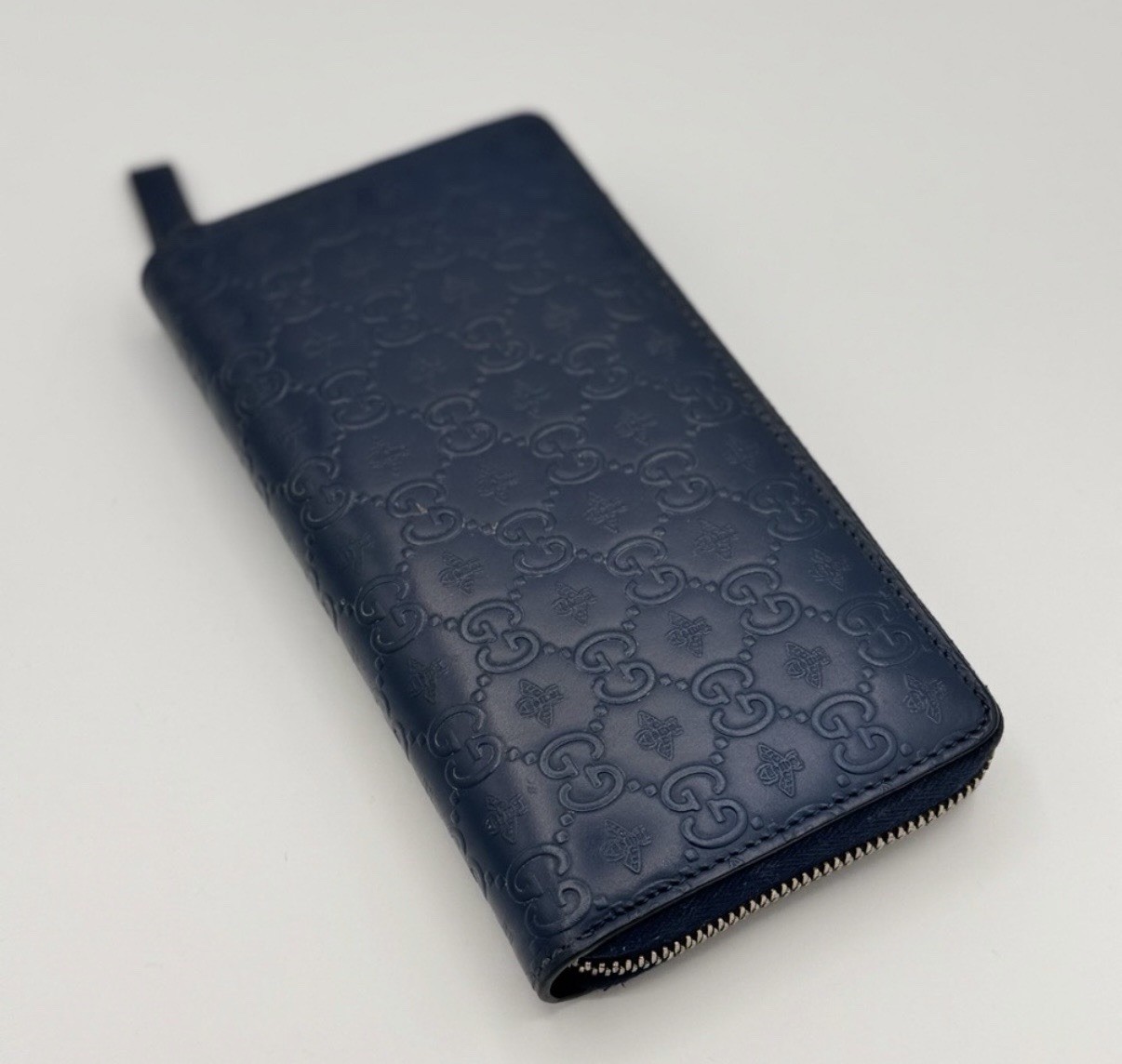 Authentic Gucci Microguccissima Bee Zip Around Wa… - image 10