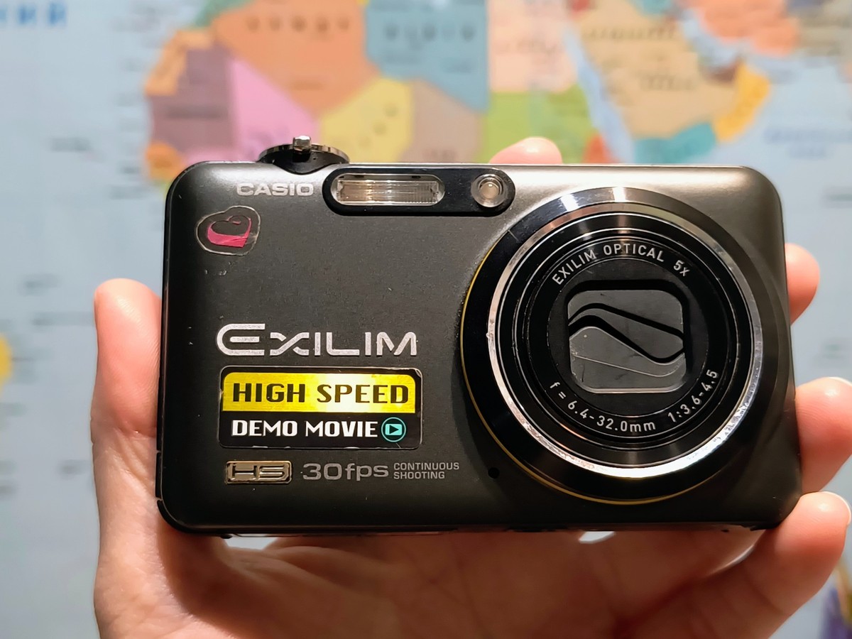 Casio EXILIM EX-FC100 9.1MP Digital Camera - Black Fully Working