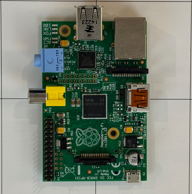 Raspberry Pi Model B Rev 2.0 512MB   Original 2012 Single Board Computer