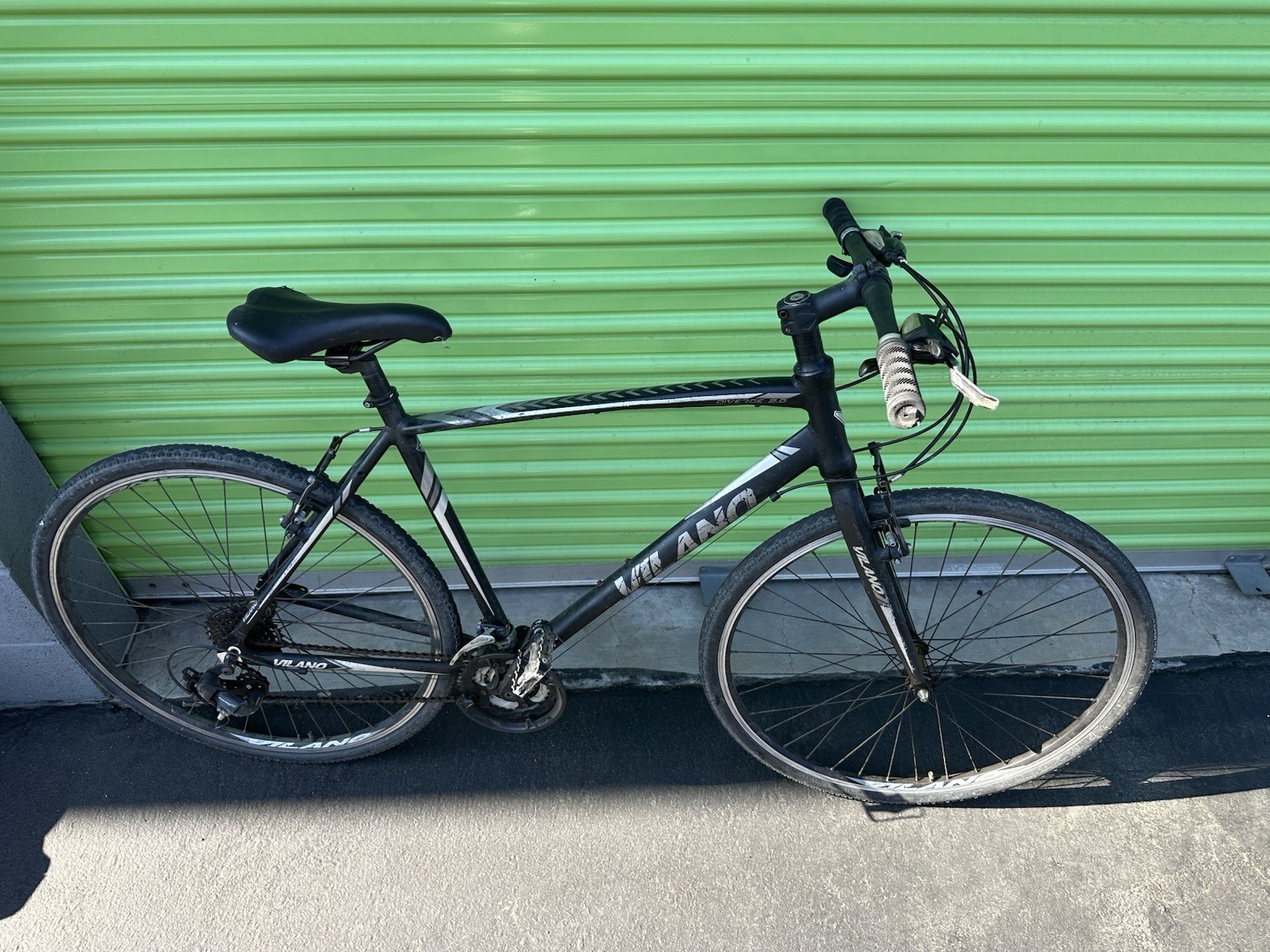 Vilano City Road Bike - Black