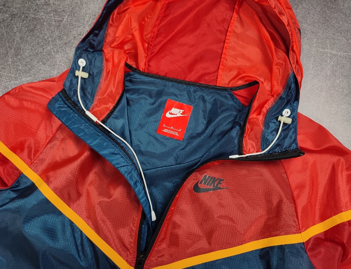 Nike Tech Hyperfuse Windrunner Jacket Nylon Glanz M Red Blue Nike Tech Hyperfuse Windrunner Jacket Nylon Glanz M Red Blue