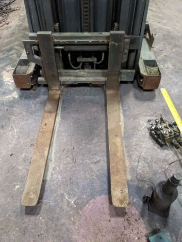 PAIR OF FORKLIFT FORKS / TINES 1 MTR LONG  - Picture 1 of 7
