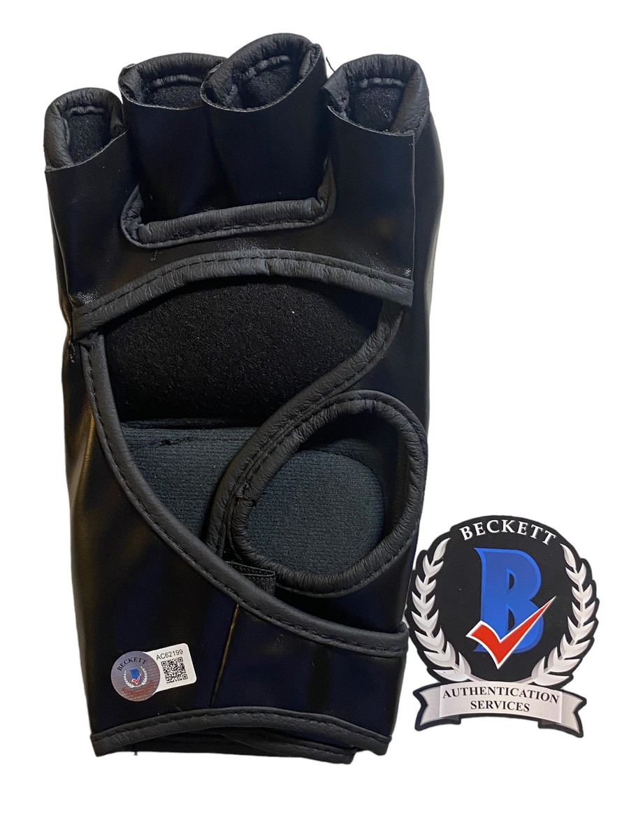 ボクシング Robbie Lawler Signed Official UFC Gloves RUTHLESS ROBBIE LAWLER SIGNED UFC MMA GLOVE BECKETT BAS COA