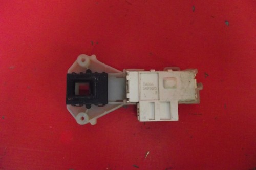 Waschmaschine INDESIT WIDL126UK Türschloss