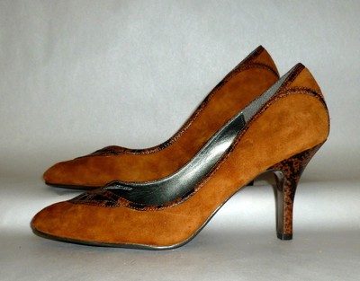 naturalizer snakeskin pumps