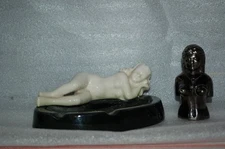 VINTAGE PAIR OF NUDE  1950s 1960s CERAMIC ASHTRAY AND CHROME REFILLABLE LIGHTER