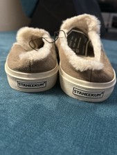Staheekum Slippers Women  s Size 10 Slippers