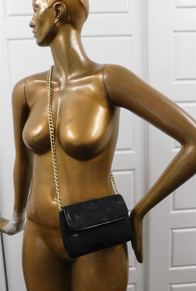 Bolso sin asas bandolera Trina Turk negro mezcla de seda cadena dorada Foto 2 de 4