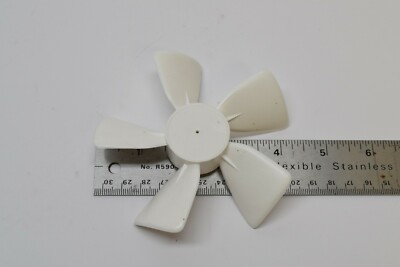 5 Inch Diameter Plastic Fan Blade/Propeller – 3/16" Bore, Clockwise (CW) Rotation