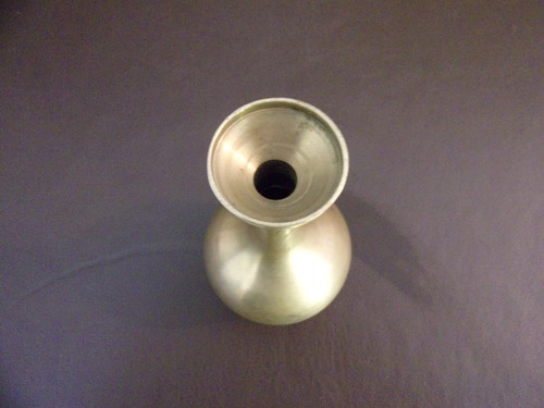 Massive Messing Knospenvase 6 Zoll hoch (unmarkiert) - Bild 3 von 5