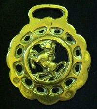 Wonderful PRANCING HORSE Half Circles c1930's Horse Harness Brass from England
