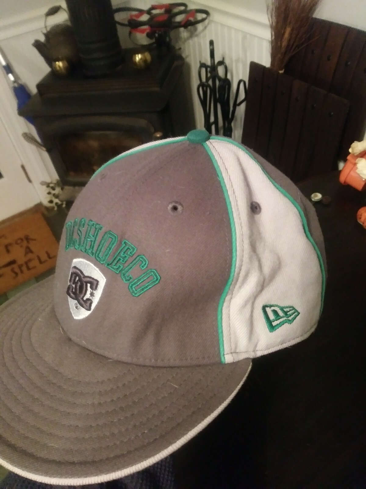 new era dc shoes