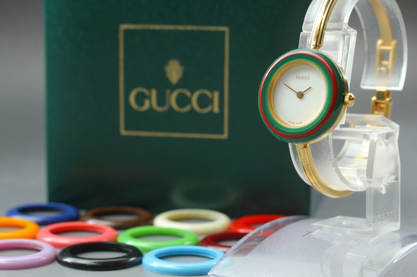 [Presque comme neuve avec boîte] Montre femme vintage GUCCI 11/12.2 12 lunettes plaqué or quartz