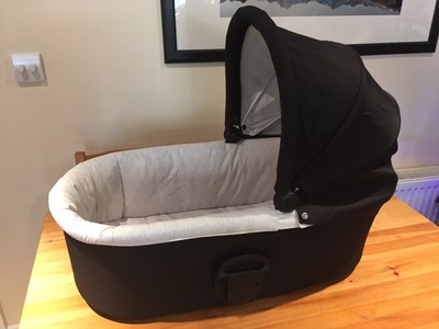sola carrycot