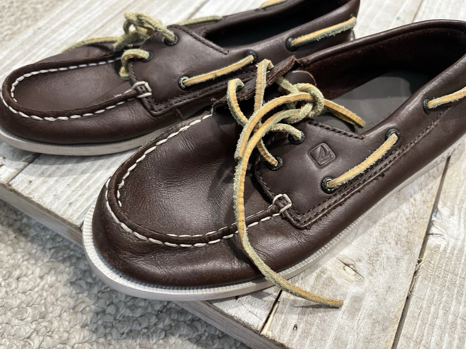 Sperry Top Sider Niños Niños Barco Zapatos Cuero Marrón Talla 1.5 m EE. UU. 33 UE. Usado en excelente estado Foto 2 de 4