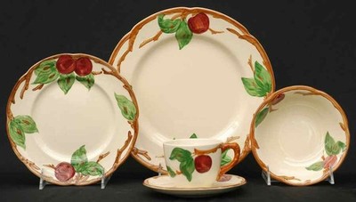 Franciscan Apple  5 Piece Place Setting 5978193