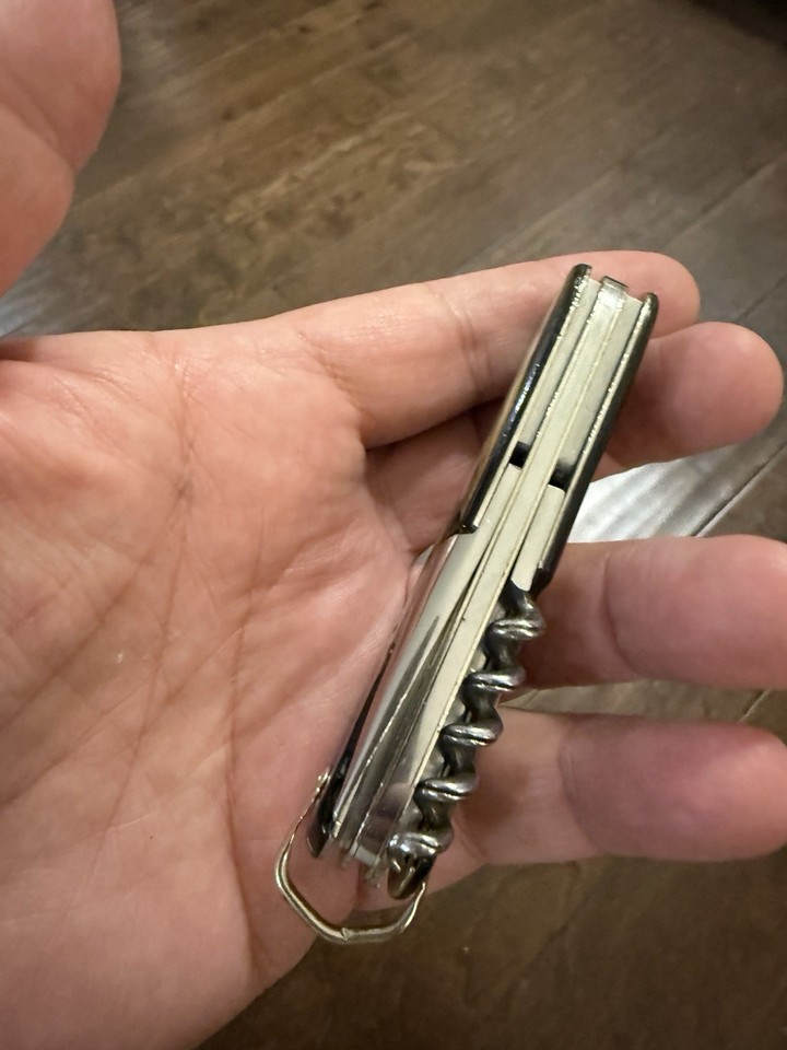 Vintage Victorinox President Armee Suisse in Horn / Exposed Rivets ...