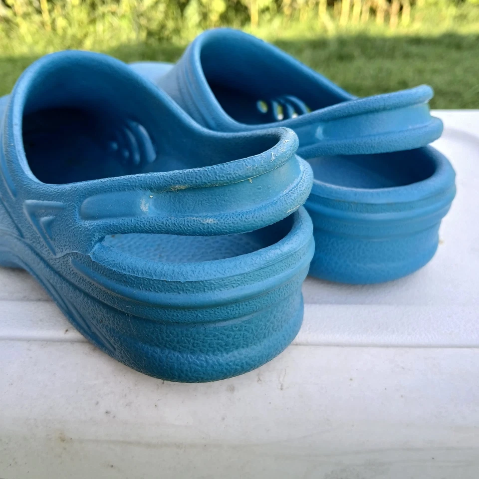 Blue Sloggers Womens Size 8 Garden Shoe - Image 3 of 4