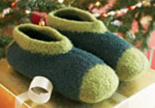 Classic Holidays Patons Pattern Book 500856 - Picture 9 of 14
