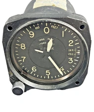 BEECHCRAFT ALTIMETER MODEL BMD1001A - P/N 22-977-02 Garwin