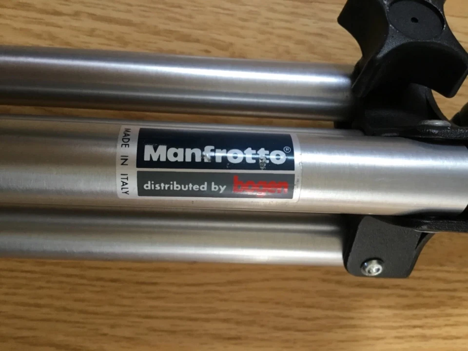 Manfrotto 3086 Professional 8ft Light Stand Tripod + Swivel Head + 42in Softbox! - Image 2 of 4