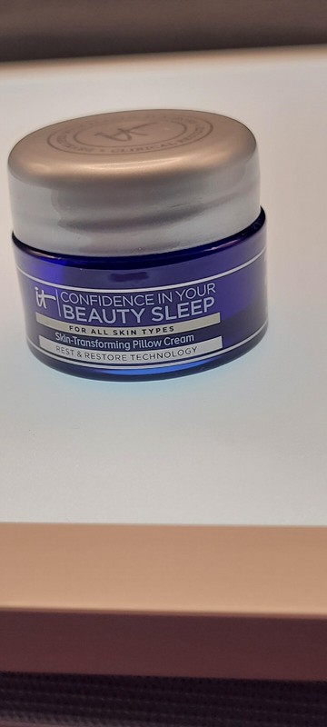 IT Confidence In Your Beauty Sleep Skin Transforming Pillow Cream .23oz/7ml N&U